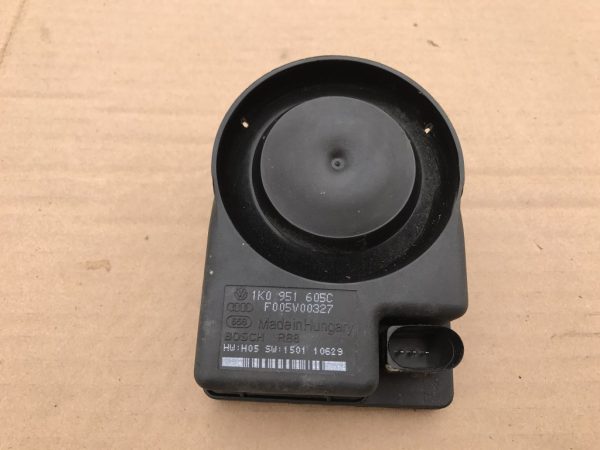 Sirena alarma VW Passat CC 2016 1K0951605C 1K0 951 605 C - Dezmembrari Auto