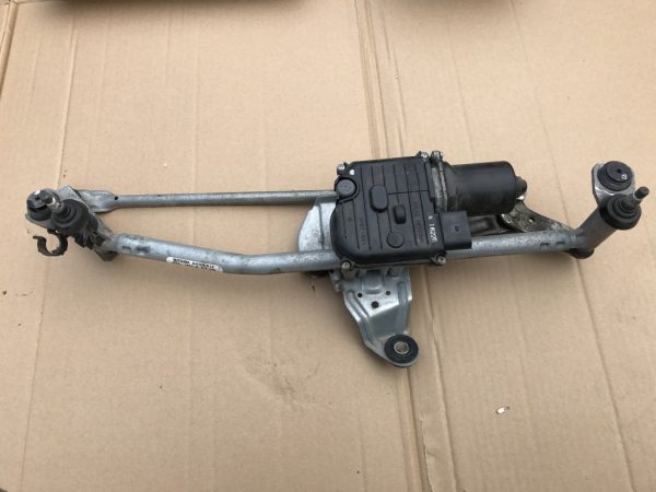Ansamblu stergatoare cu motoras VW Passat CC 3C8955023F - Dezmembrari Auto