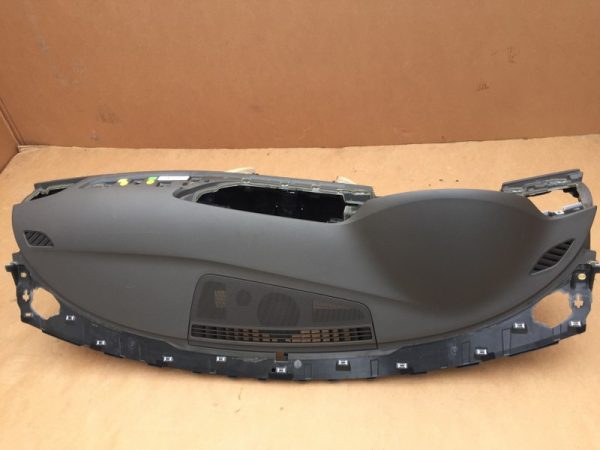Plansa bord Audi A6 4G C7 maro/crem / brown - Dezmembrari Auto