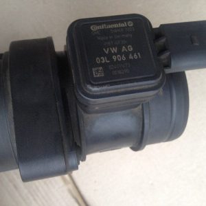 Debitmetru aer VW Touran 2012 1.6 tdi CAY 03L906461 03L 906 461 - Dezmembrari Auto