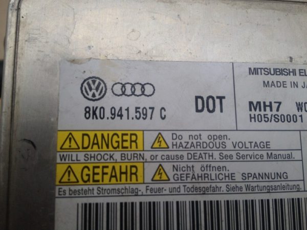 Far dreapta xenon / led VW Touran 2012 1T1941752E 1T1 941 752 E - Dezmembrari Auto - imagine 2