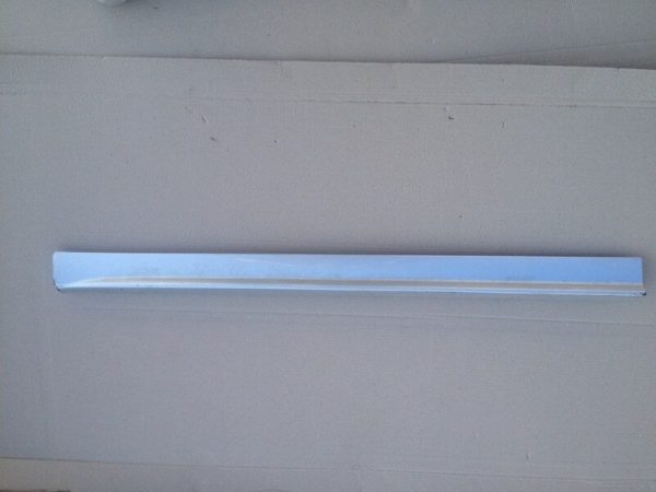 Bandou stanga fata VW Sharan 7N 2012 - Dezmembrari Auto