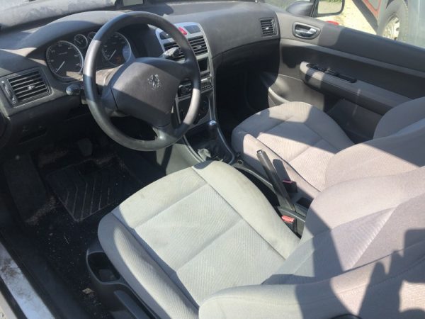 Dezmembrari Peugeot 307 2 usi 1.4 hdi 8HZ din 2005 - Dezmembrari Auto - imagine 5