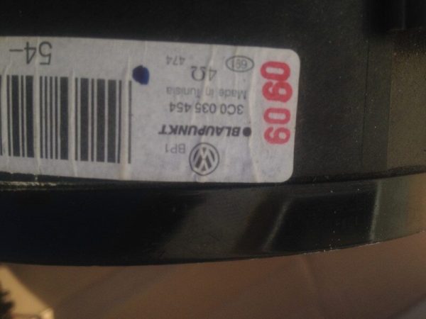 Boxa fata VW Passat B6 3C0035454 - Dezmembrari Auto - imagine 2