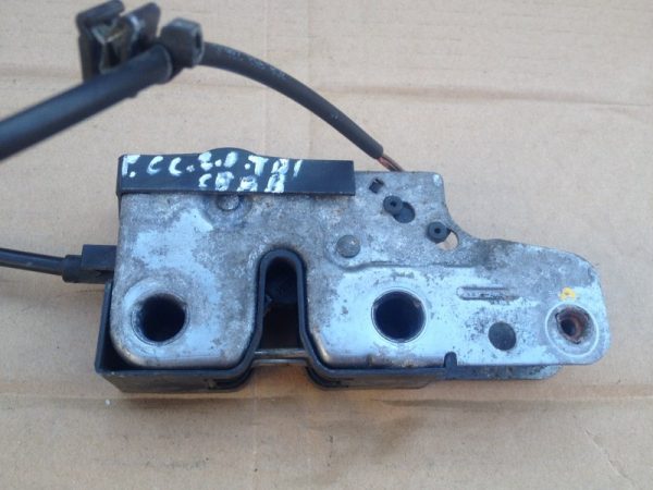 Broasca trager VW Passat CC 3C0823509H - Dezmembrari Auto