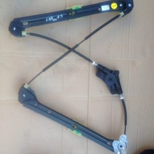 Macara dreapta fata VW Golf 7 5G4837462E 5G4 837 462 E - Dezmembrari Auto