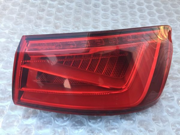 Stop dreapta Audi A3 8V din 2016 8V5945096A 8V5 945 096 A - Dezmembrari Auto