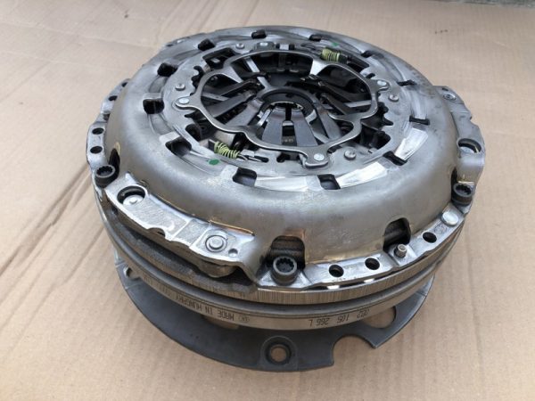 Volanta noua originala Audi A4 B8 2009 3.2 fsi CALA  0B2105266L 0B2 105 266 L - Dezmembrari Auto