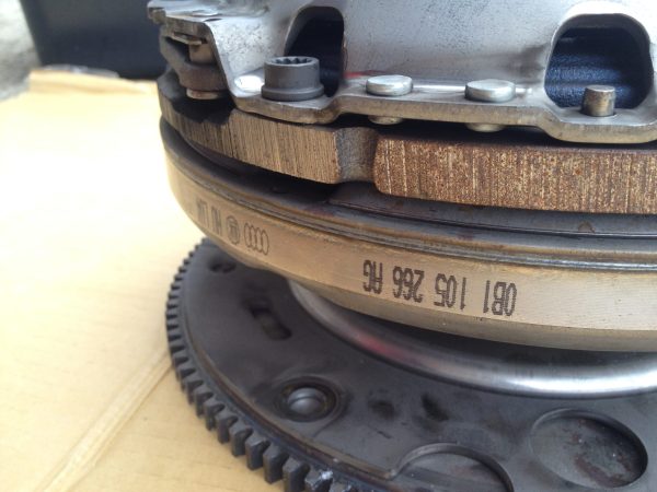 Kit ambreaj Audi A4 B8 2013 1.8 TFSI 0B1105266AG - Dezmembrari Auto - imagine 2