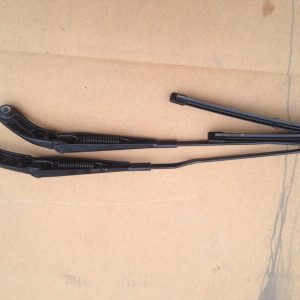 Brate stergatoare Audi A4 B8 2013 facelift 8K1955408 8K1 955 407 - Dezmembrari Auto