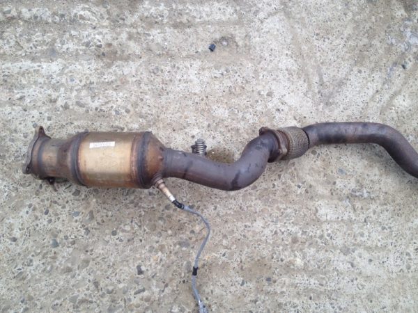 Catalizator Audi A4 B8 2013 1.8 TFSI 8K0131701AK 8K0 131 701 AK - Dezmembrari Auto