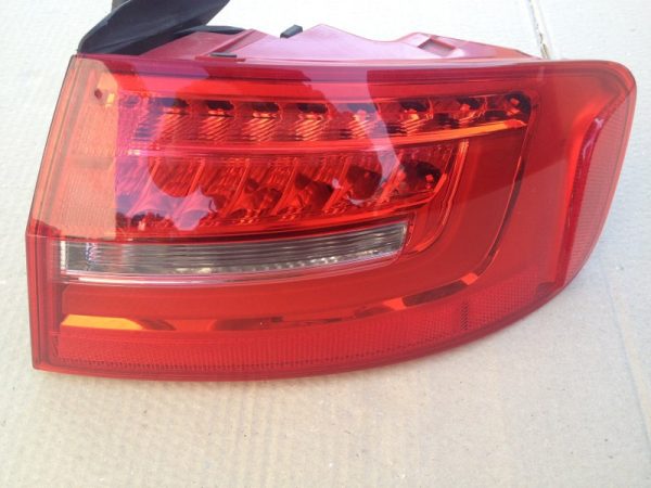Stop dreapta led Audi A4 B8 2013 facelift 8K5945096AC - Dezmembrari Auto