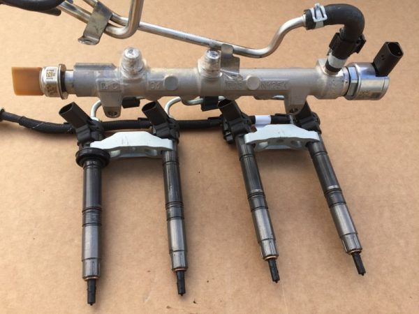 Injector injectoare VW Arteon 240 cp biturbo CUAA 03N130277 03N 130 277 - Dezmembrari Auto - imagine 2