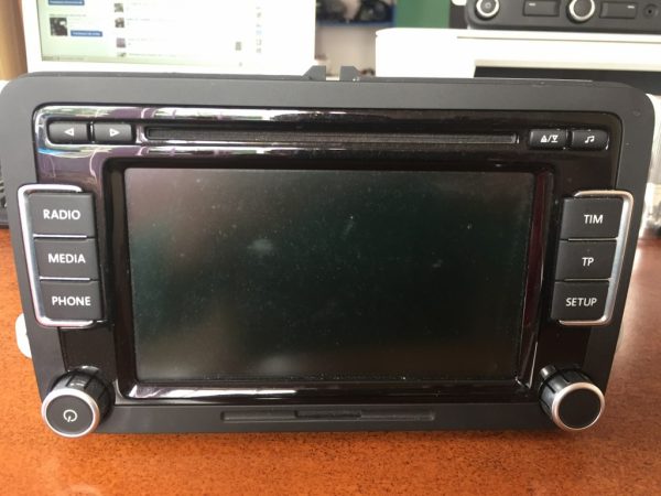 RCD 510 original VW din 2011 3C8035195 3C8 035 195 - Dezmembrari Auto