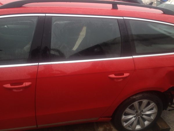 Dezmembrari VW Passat B7 2013 combi 2.0 tdi - Dezmembrari Auto - imagine 3