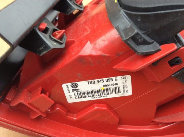 Stop stanga VW Sharan 7N 7N0945095G 7N0 945 095 G - Dezmembrari Auto - imagine 2