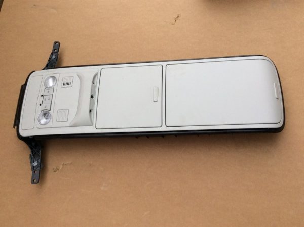 Plafoniera cu sertare / torpedou VW Sharan din 7n din 2015 - Dezmembrari Auto
