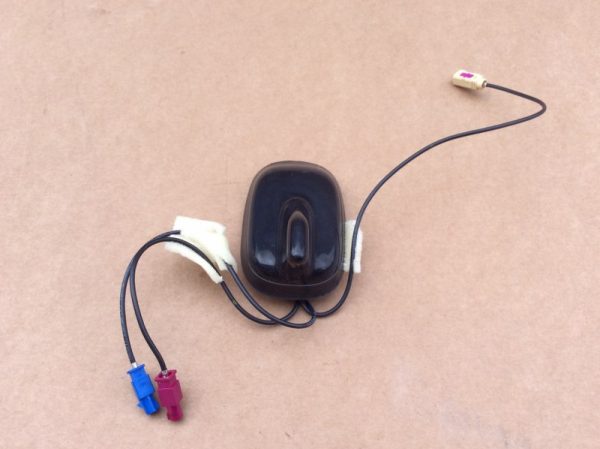 Antena GPS VW Sharan 7N 2015 7N0035507B - Dezmembrari Auto