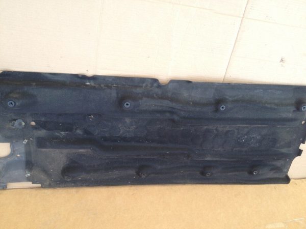 Scut lateral stanga VW Passat CC - Dezmembrari Auto