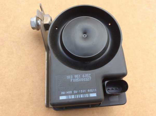 Modul alarma VW Passat B8 1K0951605C 1K0 951 605 C - Dezmembrari Auto