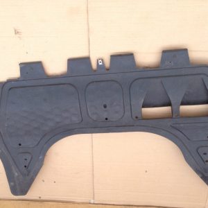 Scut motor VW Passat CC 3C8825235 - Dezmembrari Auto