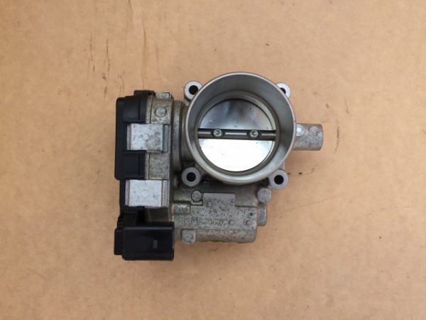 03F133062C 03F 133 062 C Clapeta acceleratie VW Golf 7 1.4 tsi CUK GTE - Dezmembrari Auto