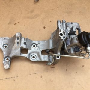 04L903143B 04L 903 143 B Suport pompa inalta VW Golf 7 1.4 tsi CUK GTE - Dezmembrari Auto
