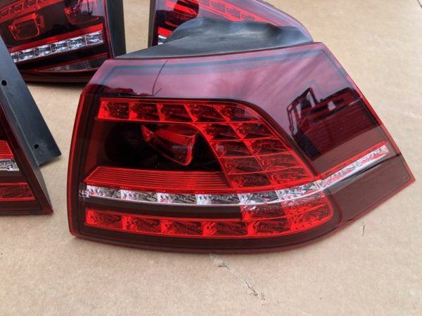 Stopuri full LED dinamice VW Golf 7 GTE din 2015 hatchback SET - Dezmembrari Auto - imagine 2