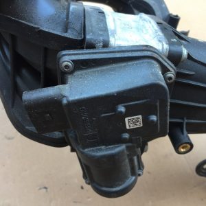 Clapeta control admisie aer Audi A5 3.0 tdi 059129593J - Dezmembrari Auto