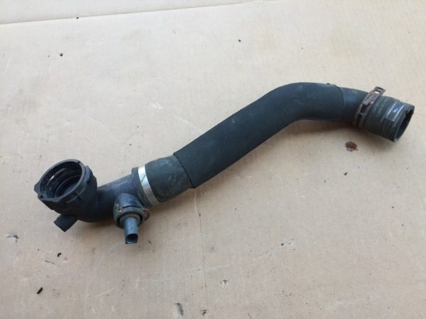 Furtun apa radiator Audi A5 3.0 tdi CDU 4G0121049L - Dezmembrari Auto
