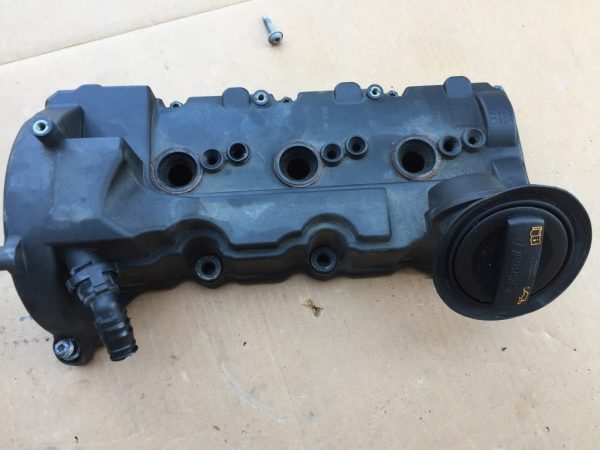 Capac culbutori Audi A5 3.0 tdi 059103469AR - Dezmembrari Auto
