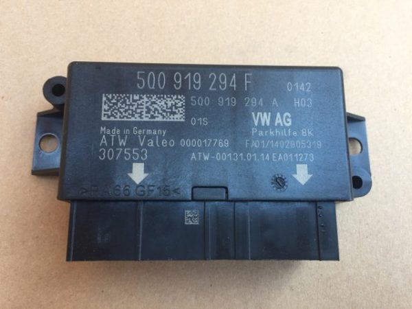 5Q0919294F 5Q0 919 294 F Modul / releu senzori parcare PDC VW Golf 7 CUK GTE - Dezmembrari Auto