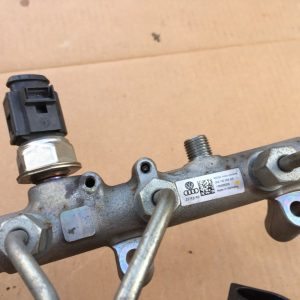 Rampa injectoare Audi A5 3.0 tdi 059130090BS - Dezmembrari Auto