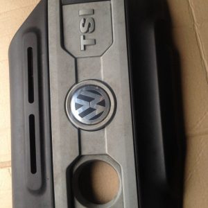 Capac motor VW Tiguan 2.0 tsi - Dezmembrari Auto