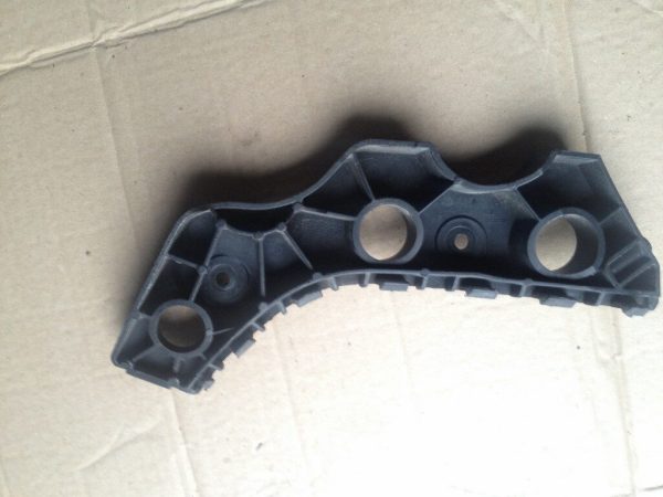 Suport aripa bara fata dreapta VW Passat CC 3C8807184A 3C8 807 184 A - Dezmembrari Auto