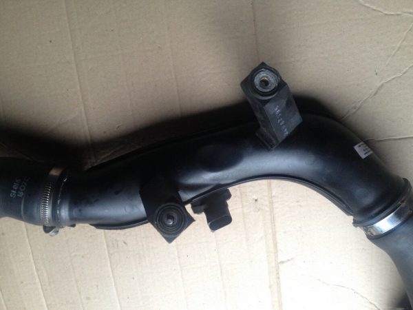 Tubulatura intercooler VW Passat CC 2.0 tsi 1K0145770R - Dezmembrari Auto