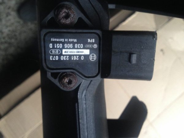Senzor MAP VW Passat CC 2.0 TSI 038906051D - Dezmembrari Auto