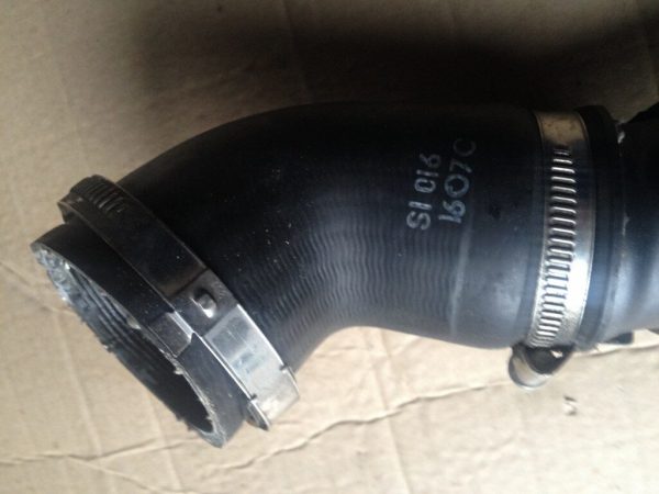 Furtun intercooler VW Passat CC 2.0 TSI 1K0145838AG - Dezmembrari Auto