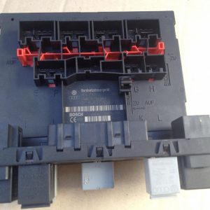Calculator Bordnetz VAG 3C8937049D - Dezmembrari Auto
