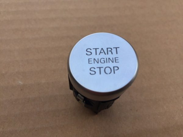 Buton start stop Audi A5 8K0905217A 8K0 905 217 A - Dezmembrari Auto