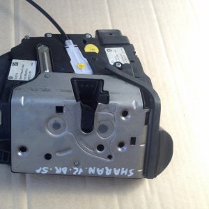 Broasca usa dreapta spate VW Sharan 7N 7N0839003C - Dezmembrari Auto