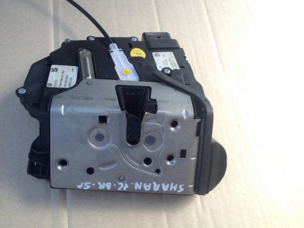 Broasca usa dreapta spate VW Sharan 7N 7N0839003C - Dezmembrari Auto