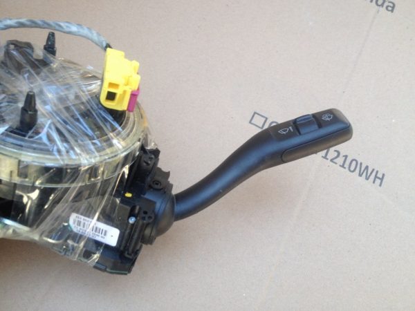 Maneta stergatoare Audi A4 B7 4E0953503 - Dezmembrari Auto