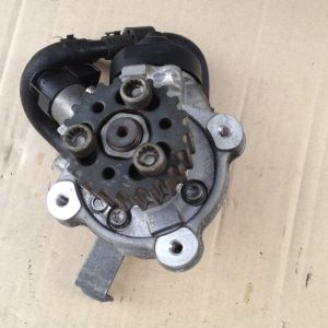 Pompa inalte VW Passat B7 2.0 tdi 03L130526 0445010526 - Dezmembrari Auto