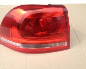 Stop stanga VW Touareg 7P 7P6945095D - Dezmembrari Auto