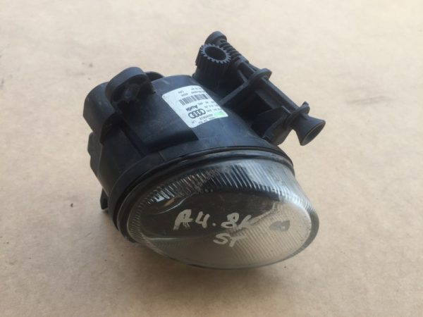 Proiector ceata stanga Audi A4 B8 8T0941699 8T0 941 699 - Dezmembrari Auto