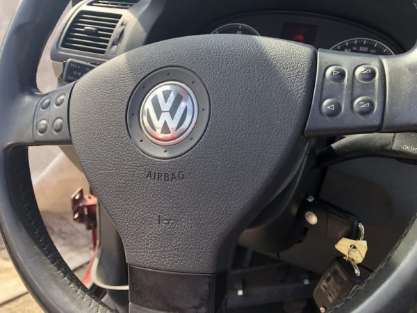 VW Touran 2.0 tdi BKD din 2005 - navigatie, senzori parcare, climatronic - Dezmembrari Auto - imagine 2