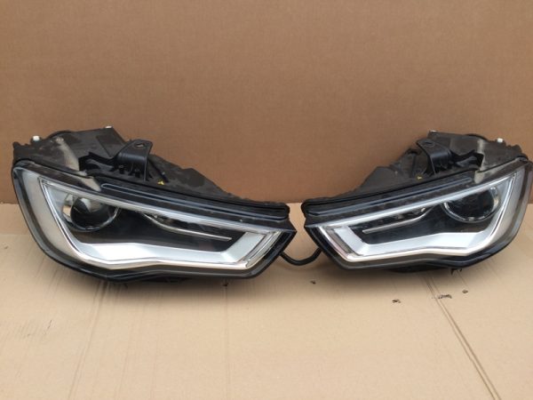 Far dreapta cu xenon Audi A3 8V 8V0941005 8V0 941 005 - Dezmembrari Auto