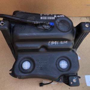 Rezervor cu pompa adblue VW Passat B8 2.0 tdi 3Q0131877C 5Q0131969B - Dezmembrari Auto