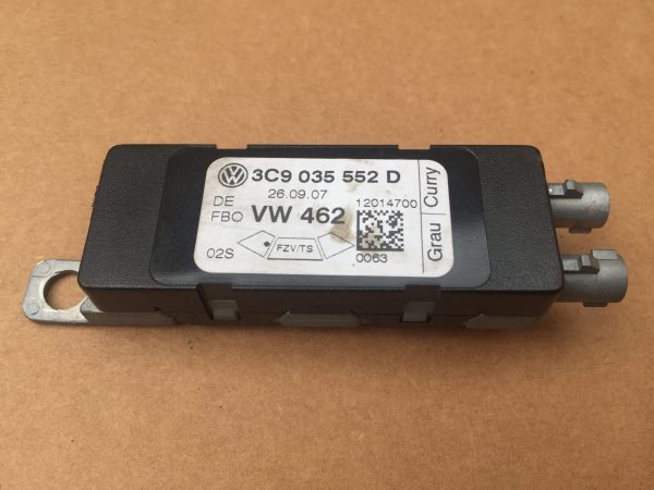 Amplificator antena VW Passat B6 2008 Variant 3C9035552D 3C9 035 552 D - Dezmembrari Auto